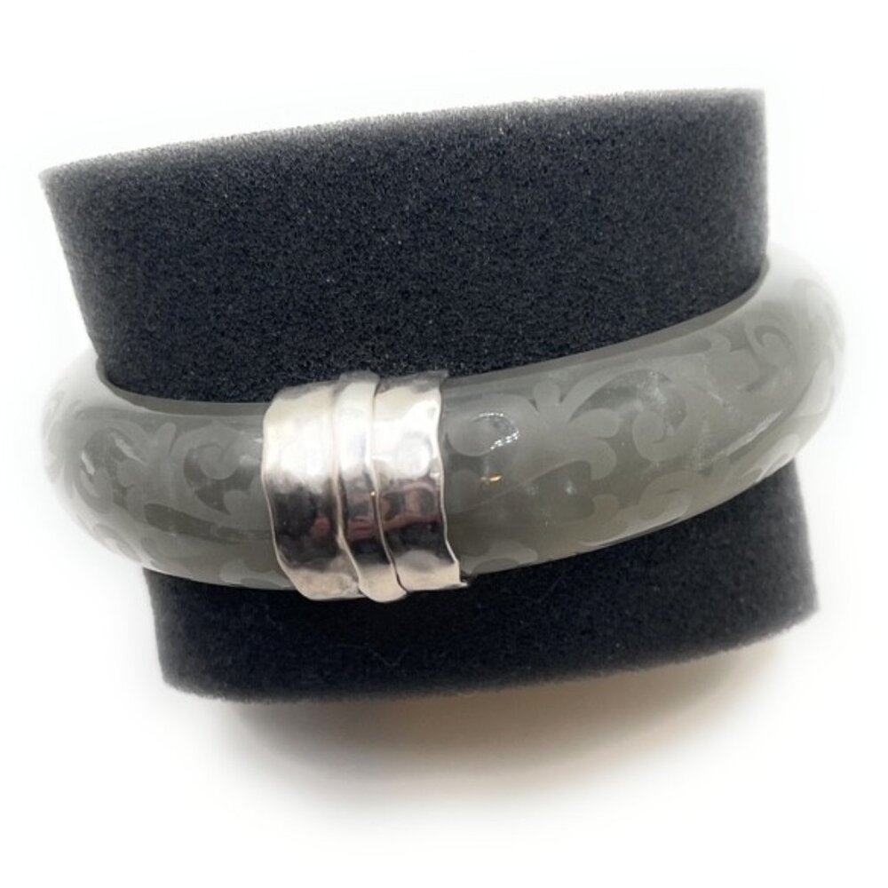 B2186 Retired Silpada Resin & Sterling Silver Bangle Bracelet